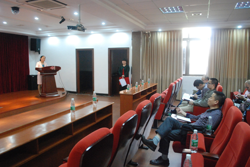 �������o��·�ںη�������ɽ���մɌW������֪�R�v���A�M��Ļ