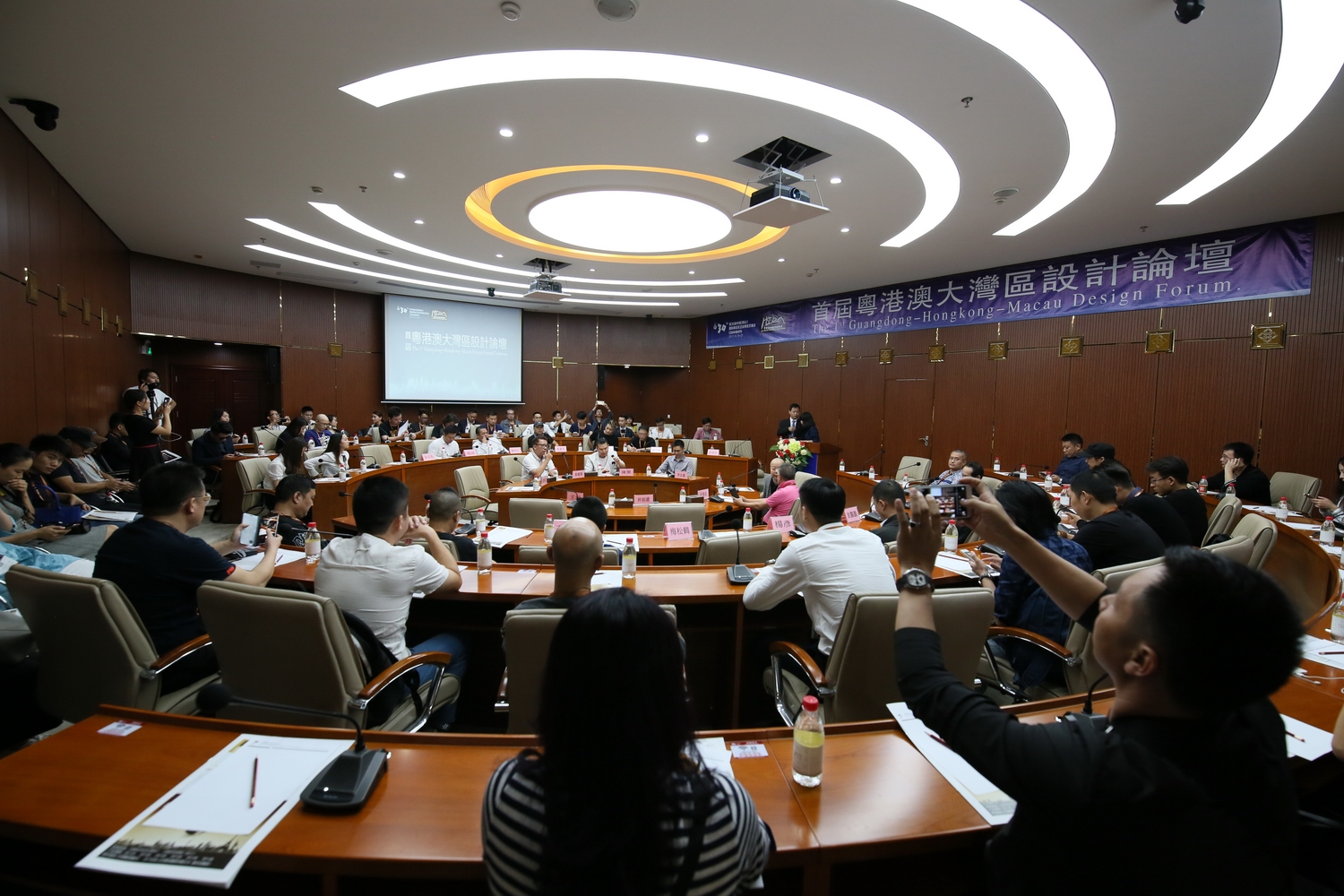 �׌û��۰Ĵ󞳅^�OӋՓ������e�У�