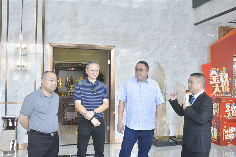 �����¸��|�R�������ö�˹��y�F���M���