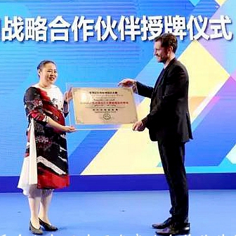 �V�݇��H�O(sh��)Ӌ(j��)֮�����(hu��) | �������O(sh��)Ӌ(j��)֮ҹʢ���e��